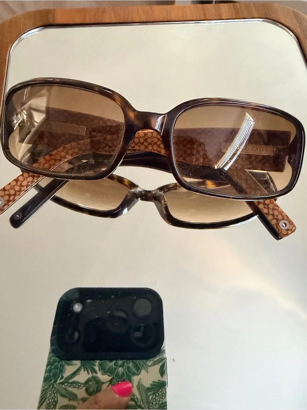 Coach Brown Tortoiseshell Sunglasses with Brown Gradient Lenses - Picture 13 of 14